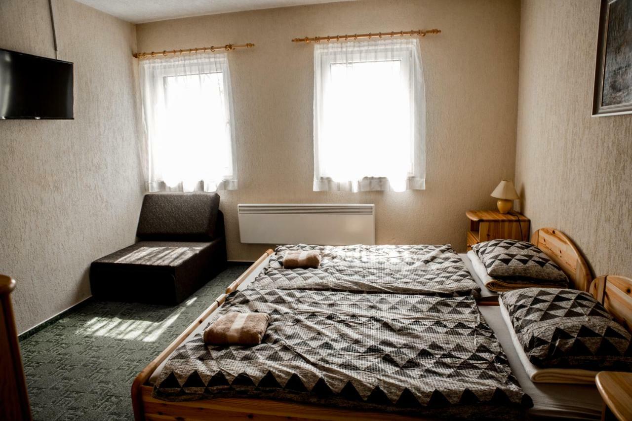 Hotel Berger Pince-Vendeghaz, Hajosi Pincek Zewnętrze zdjęcie