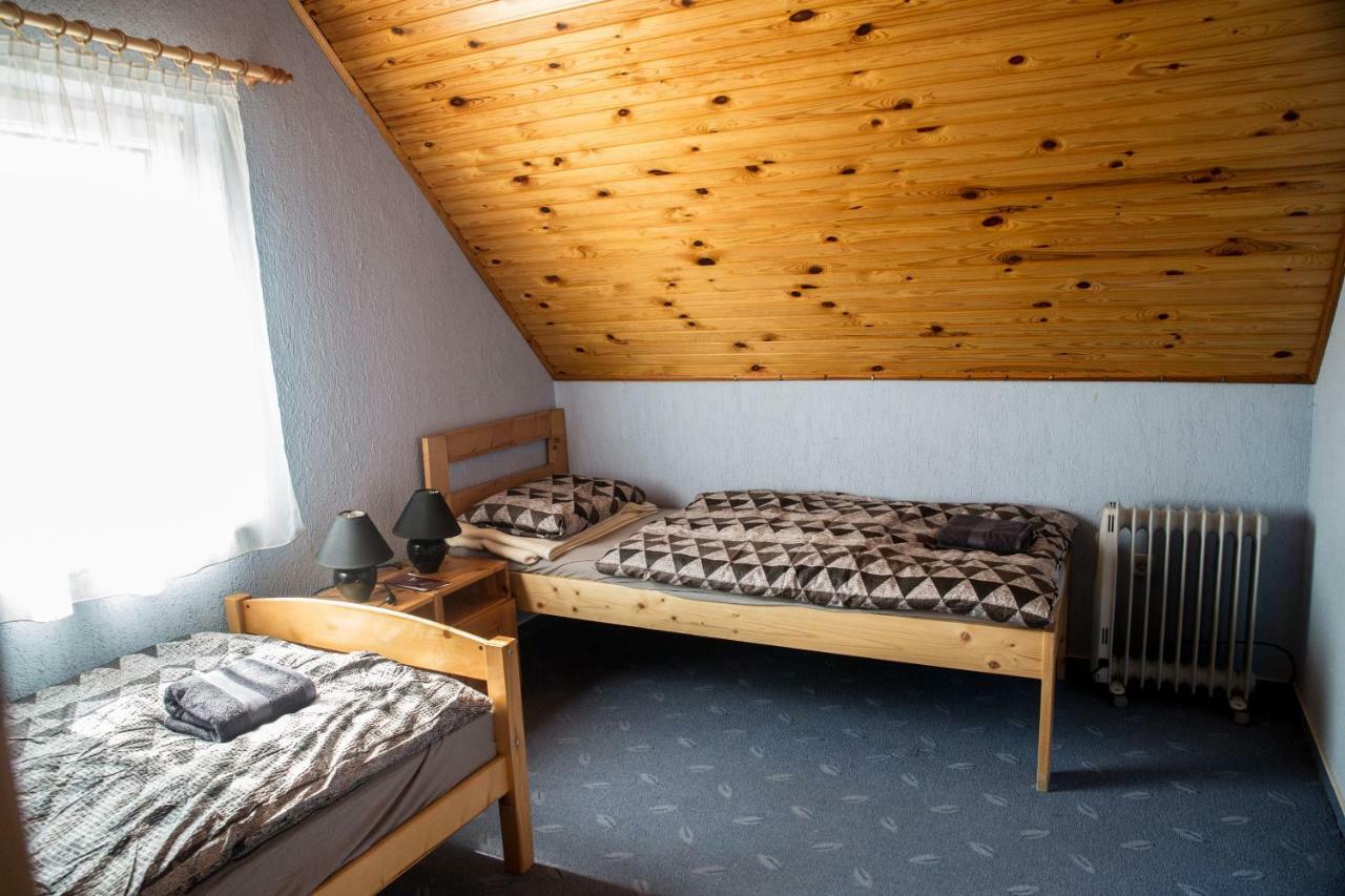 Hotel Berger Pince-Vendeghaz, Hajosi Pincek Zewnętrze zdjęcie